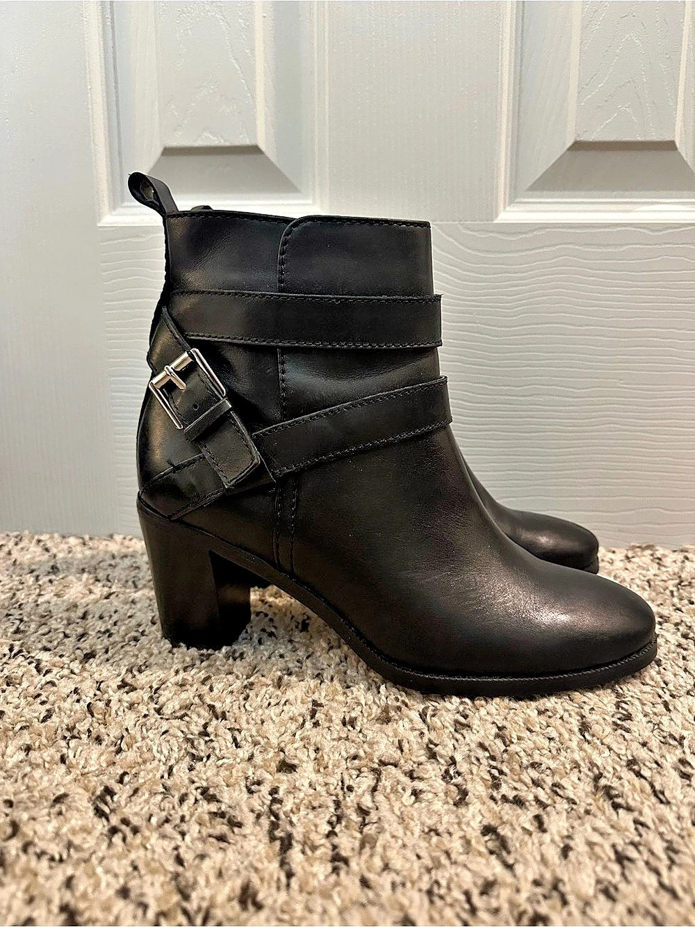 Lauren Ralph Lauren Cassy Buckle Ankle Boots in Black US 6.5B